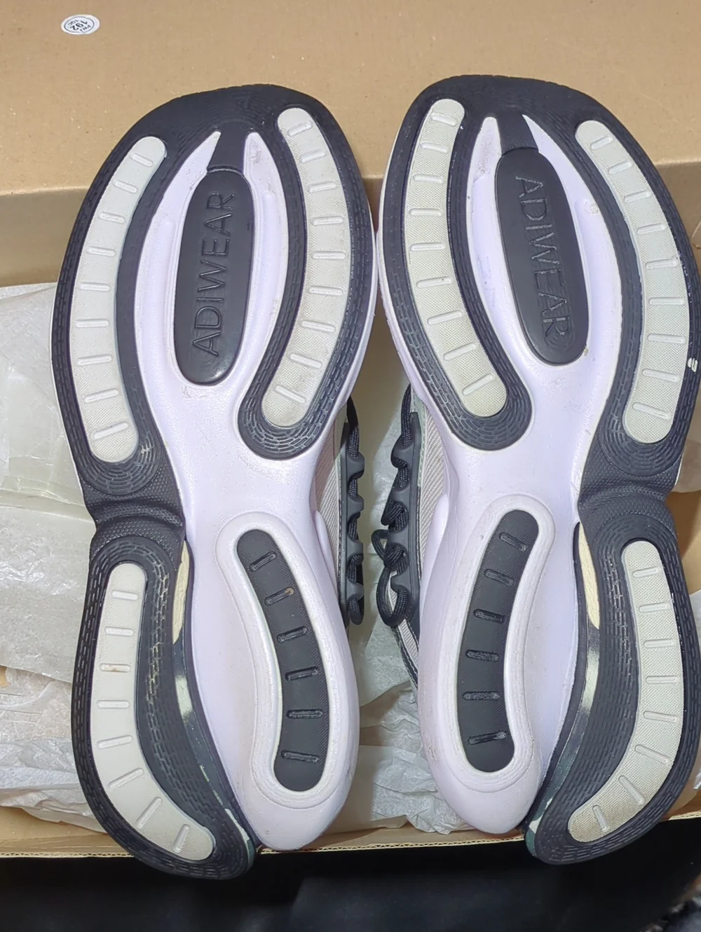 Authentic Adidas Alpha boost V1 Unisex Athletic Sneakers Size 7 NOW ONLY $55